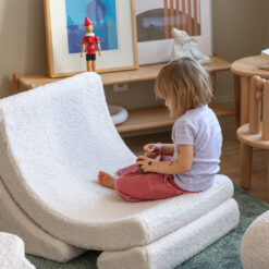 Alternative view of Wigiwama Moon Chair - Cream White Teddy