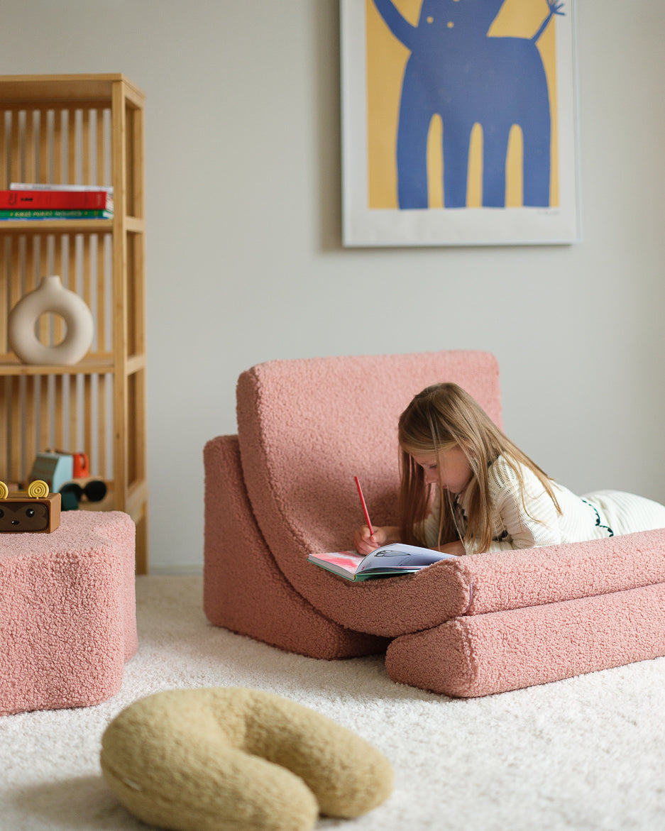Wigiwama Moon Chair - Pink Guava Teddy – Bild 7
