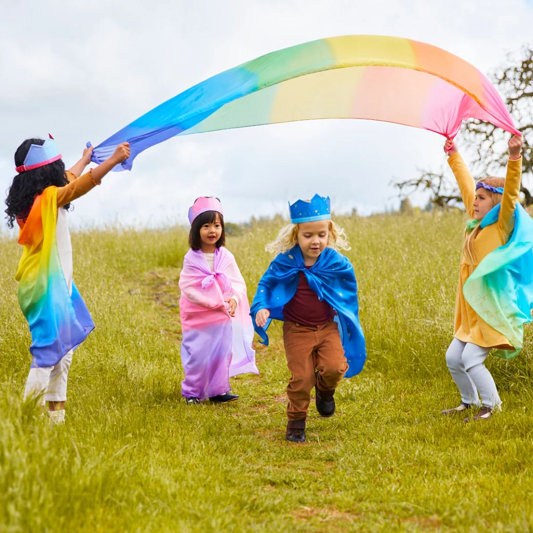 Sarah's Silks Regenboog Reuze Speelzijde buiten spelen